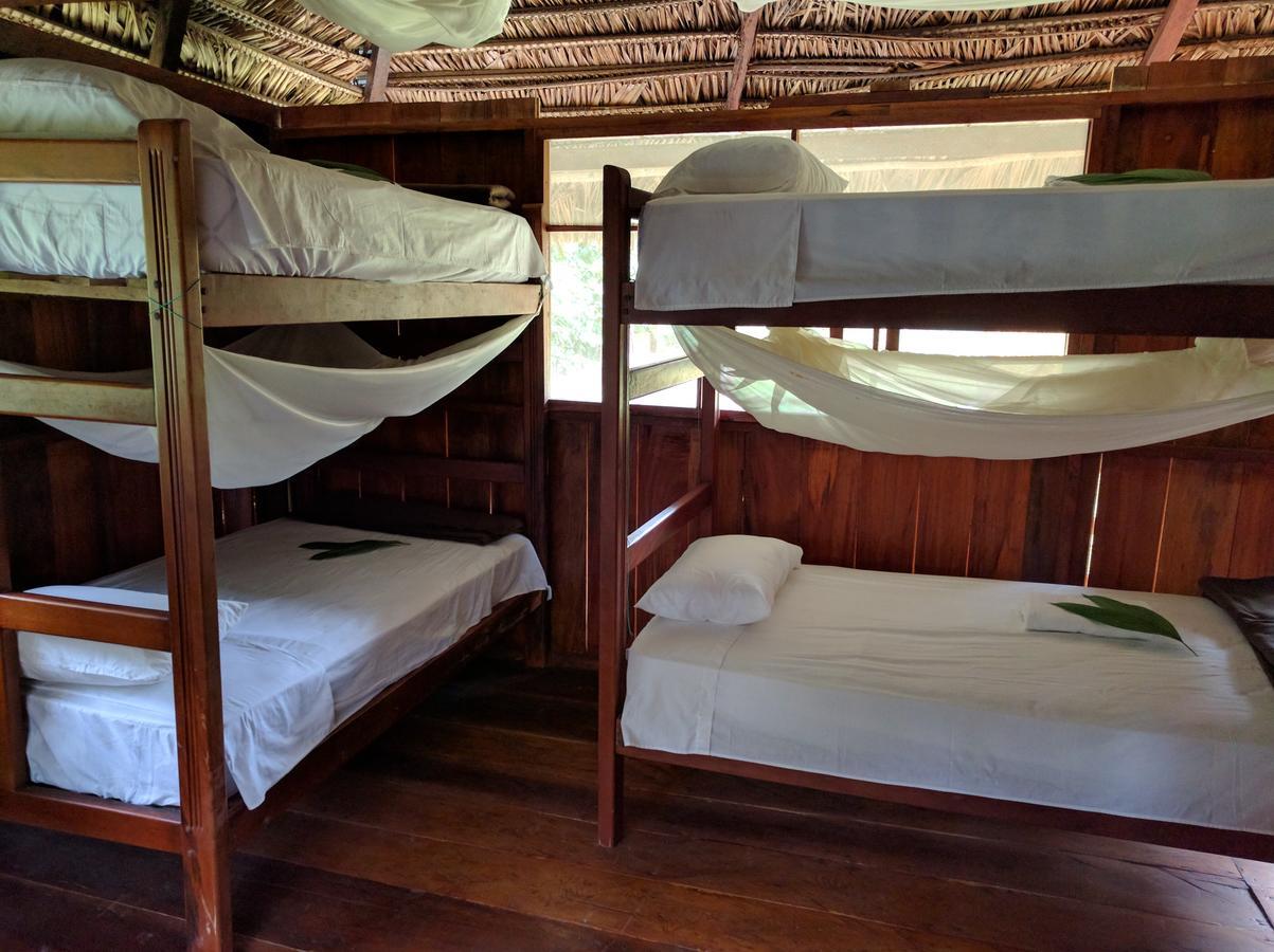 Green Forest Ecolodge Puerto Montufar Exterior photo